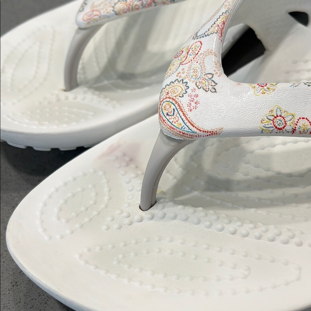 CROCS White Flip Flop Sandals - Picture 9 of 12